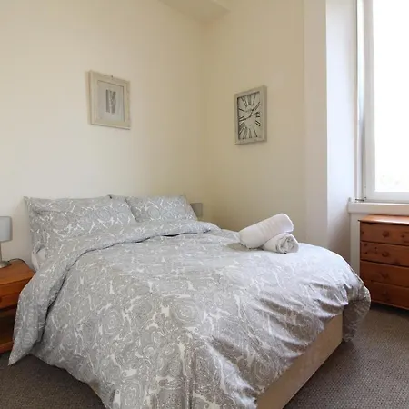 Apartment Two Bedroom Victorian With Free Parking Edinburgh