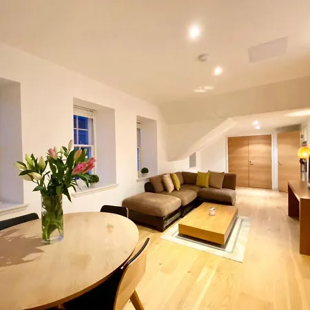 Quartermile Serviced Hotel apartamentowy