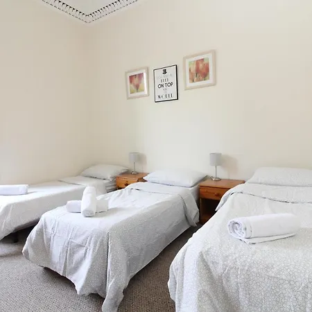 Apartment Two Bedroom Victorian With Free Parking Edinburgh