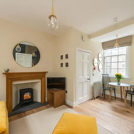 Johnstone By The National Trust Scotland *