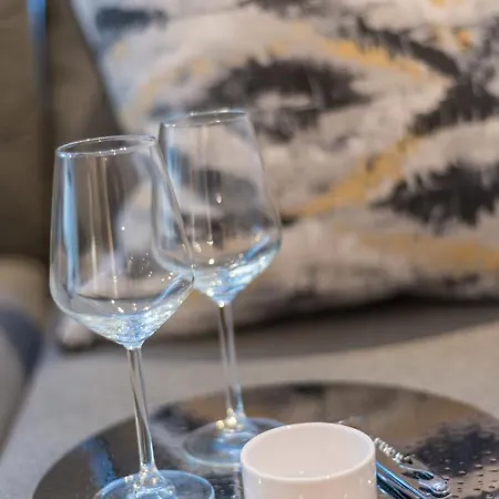 Quartermile Luxury Apartamento