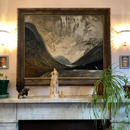 With Parking, Original Art And Antiques *