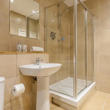 アパート The West Bow