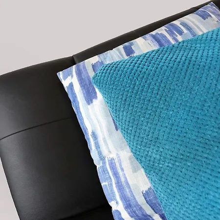 Ideal Location With Free On-site Private Parking إدنبرة