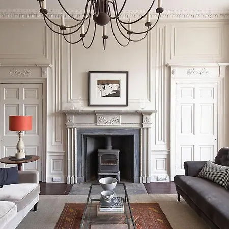 The Art House At The New Town Appartamento