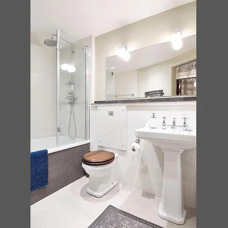 Appartamento The Art House At The New Town