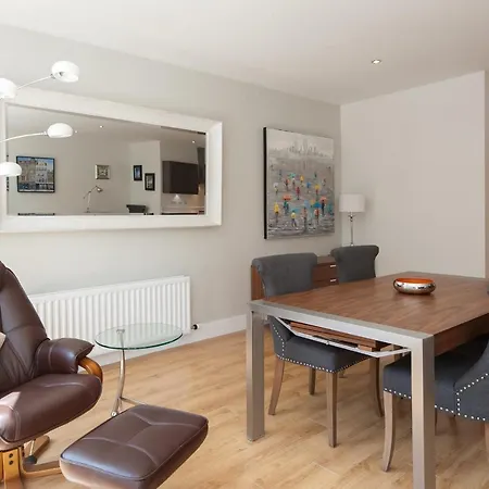Shandwick - Centre - Sleeps 2 爱丁堡