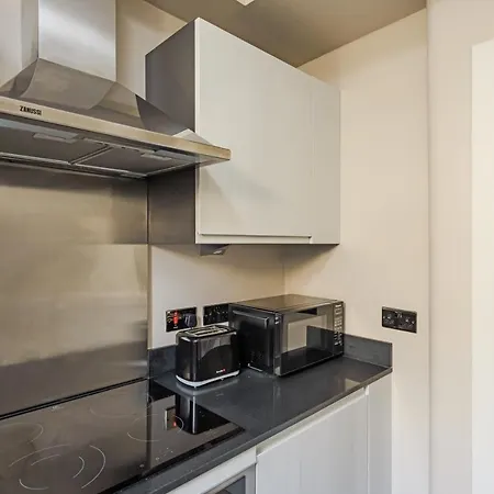 The Rose Street Retreat By Calton Living Edinburgh