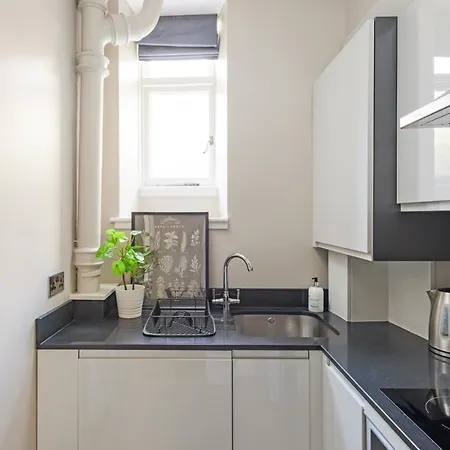 The Rose Street Retreat By Calton Living Edinburgh