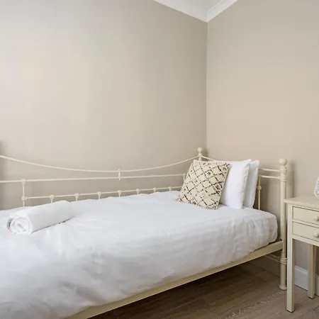 The Rose Street Retreat By Calton Living