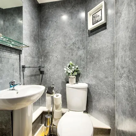 Lothian Road - Perfect Centre Location. شقة *