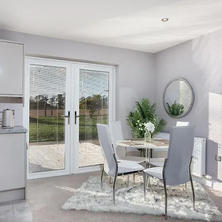 Beautiful And Cosy Apartment Edinburgh Scotland *