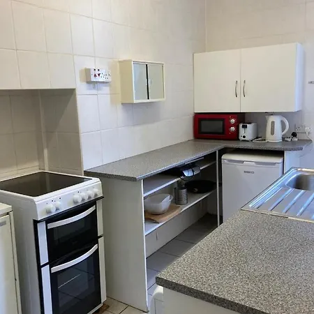 Victorian 3 Bedroom With Free Parking And Private Garden * Edinburgh