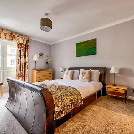 Altido Gorgeous 2br City Centre Apt With Parking * Edinburgh