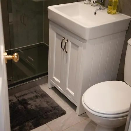 Georgian House 4*
