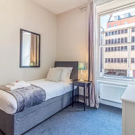 Pass The Keys Spacious And Homely Flat On The Royal Mile Daire *