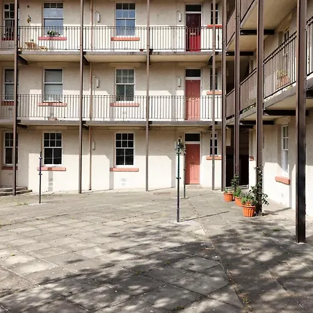 Stunning 2 Bed Nr The Royal Mile & The Castle Appartement