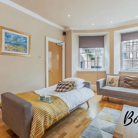 Gorgeous New Town Main Door 3br-3ba - Free Parking & Patio By Bonjour Residences דירה *