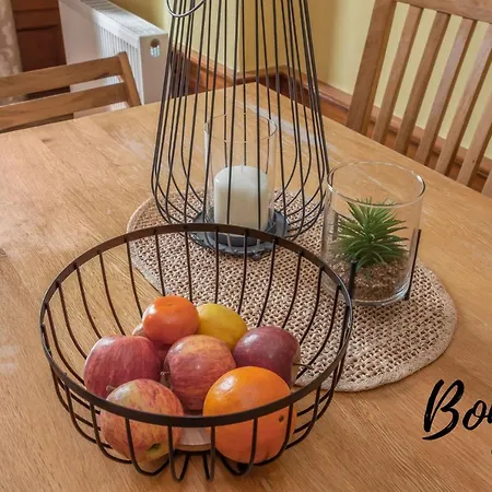 Georgian West End Main Door 2br-1ba, Near Eicc By Bonjour Residences شقة *