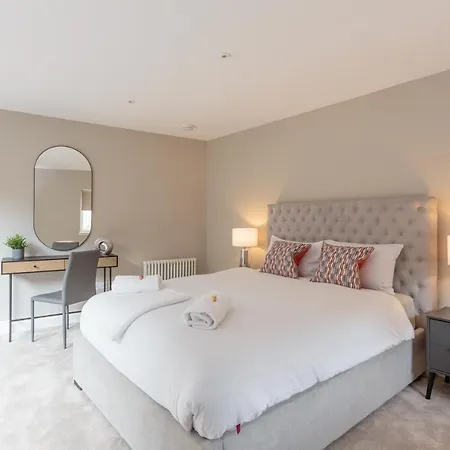 Dragon - Centre 1 Bed Daire Edinburgh