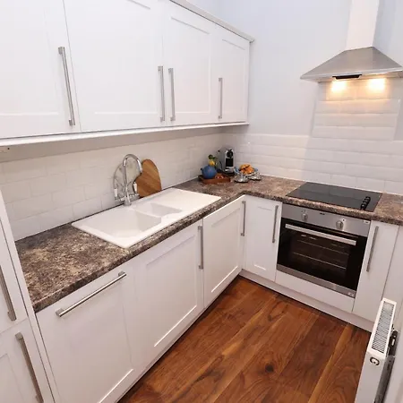 Joivy Fantastic New Town Flat With Shared Garden * Edinburgh