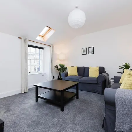 Apartman Joivy Beautiful Mews Near Princes Street *