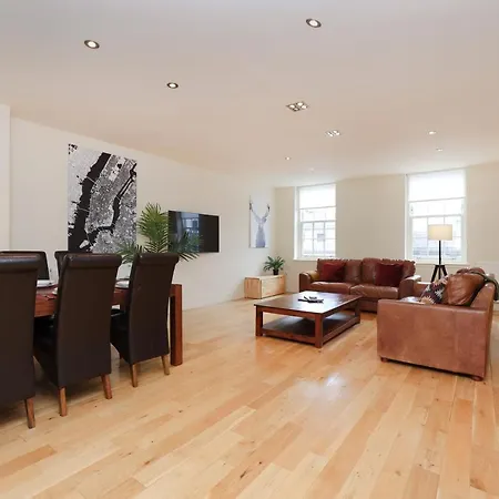 דירה Joivy Spacious 2 Bed,2 Bath Flat, Free Parking And Rooftop Terrace אדינבורו