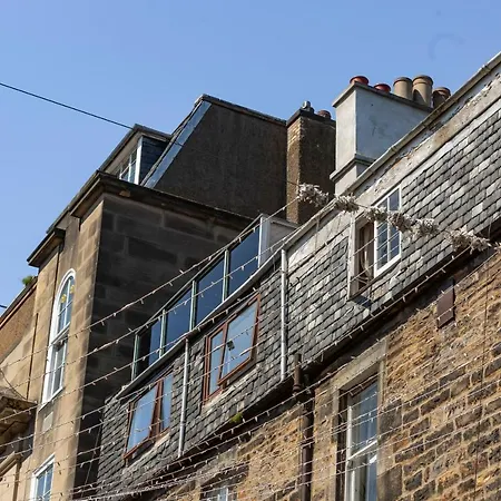 The Rooftop Terrace * 爱丁堡