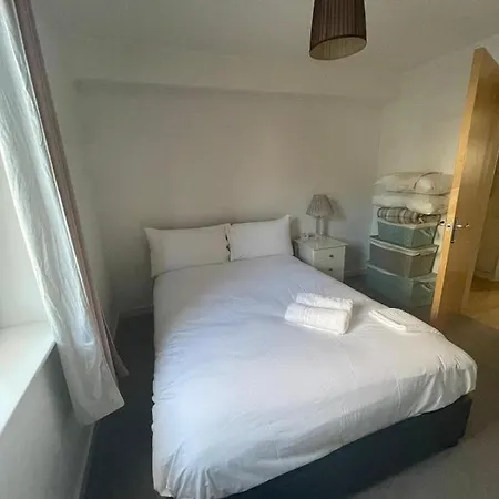 Pass The Keys Lovely 2bedroom Flat With Balcony Apartment