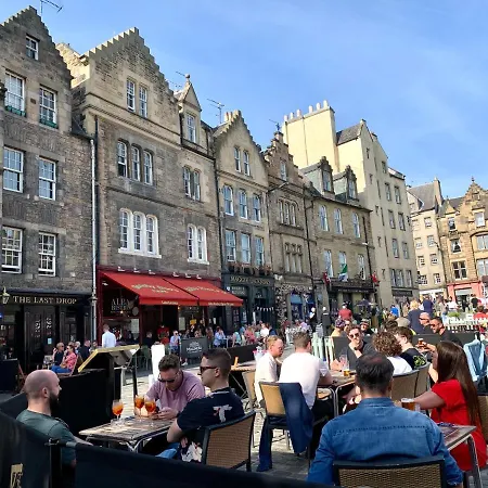 Grassmarket Old Town Boutique * Edinburg