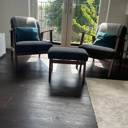Altido Bright Centre 2bed, 2bath With Free Parking * Edinburgh