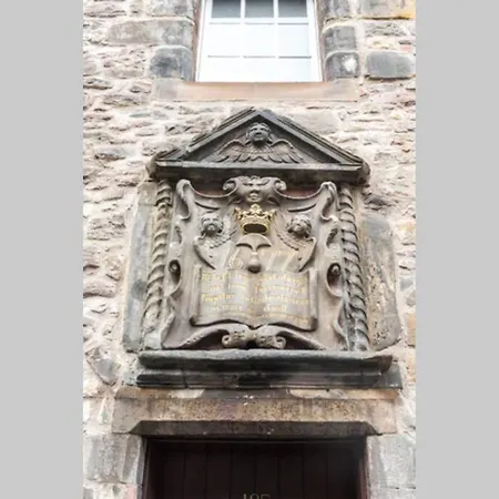 Royal Mile & Arthur's Seat Apt With Private Parking 公寓 *