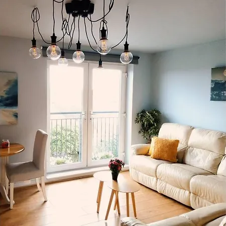Apartment 4 Separate Beds, Sleeps 6, Beautiful 2 Bed Apt Edinburgh