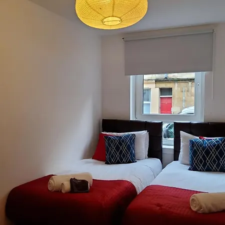 Sleeps 6 On Separate Beds, 4 Smart Tvs, Netflix אדינבורו