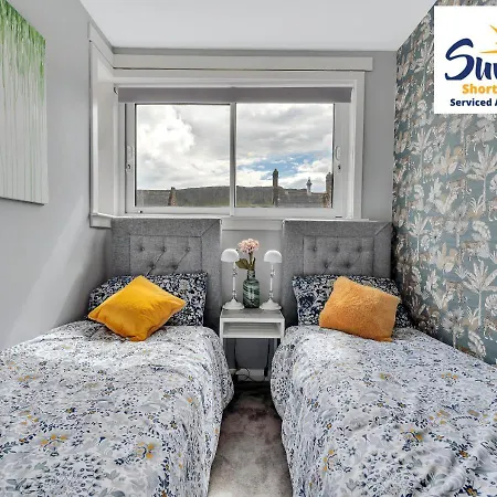 Apartment 3 Beds At Arthurs Seat By Sunrise Short Lets *