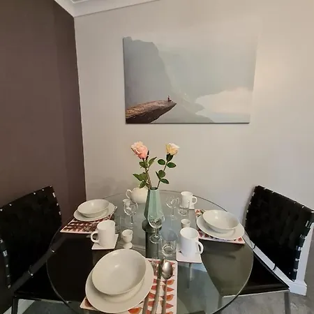 公寓 Old Town 1-bedroom With Free Parking *