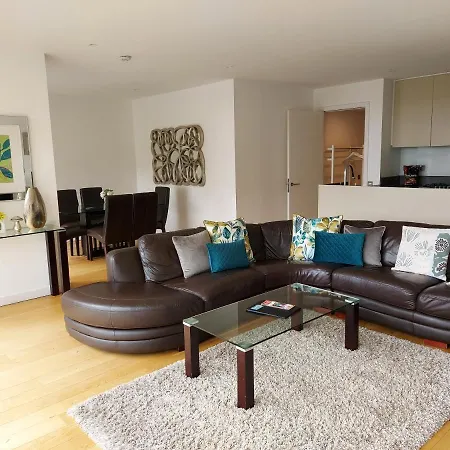 Quartermile Luxury Landing Apartmán *