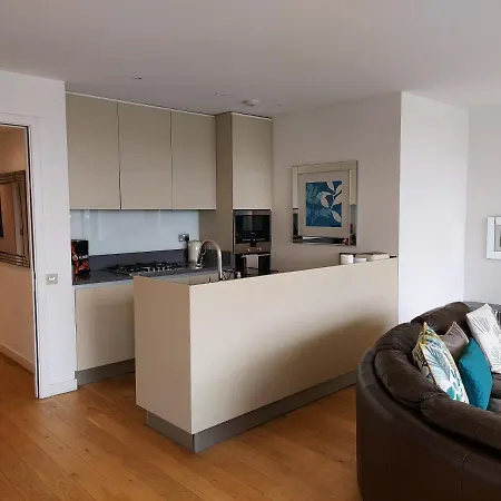 Quartermile Luxury Landing Apartmán