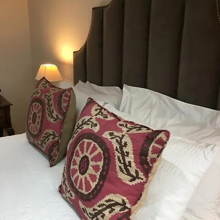 Antler Guest house