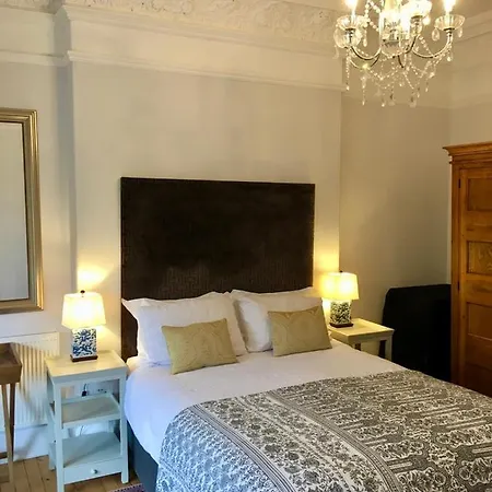 Antler Guest house