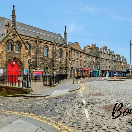 Royal Mile 4br-3ba - Views & Free Parking By Bonjour Residences