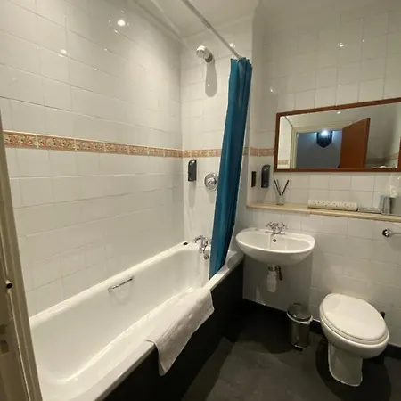 No6 West Coates Hotel