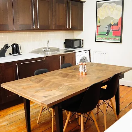 Lejlighed Beautiful Bohemian 2br Flat In The Cowgate