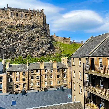 Daire Hart Castle Rock Grassmarket Edinburgh