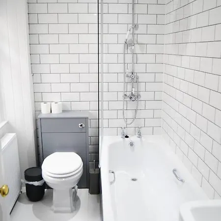 Beautiful Bohemian 2br Flat In The Cowgate *