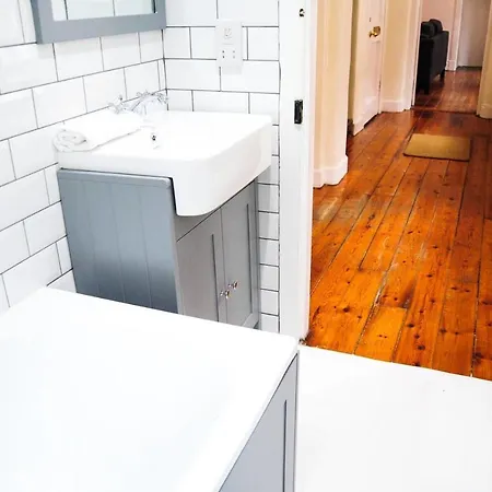 Beautiful Bohemian 2br Flat In The Cowgate Apartament *