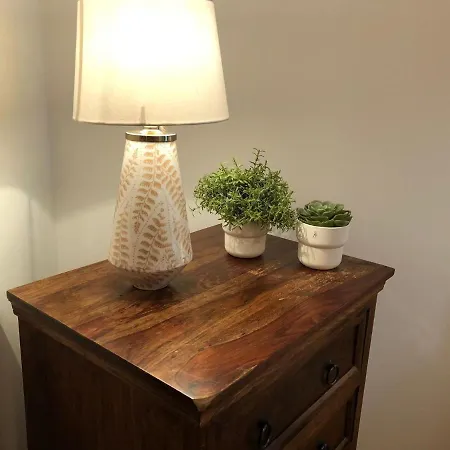 The Edmonstone's Appartement