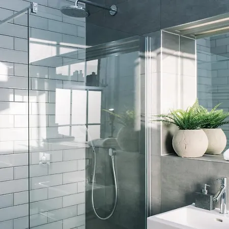 Joivy Modern 1 Bed Flat Next To Haymarket Station 公寓 爱丁堡