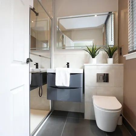 Joivy Modern 1 Bed Flat In West End, Close To Princes Gardens * 爱丁堡