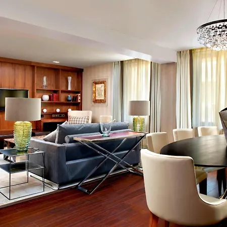 Sheraton Grand & Hotel